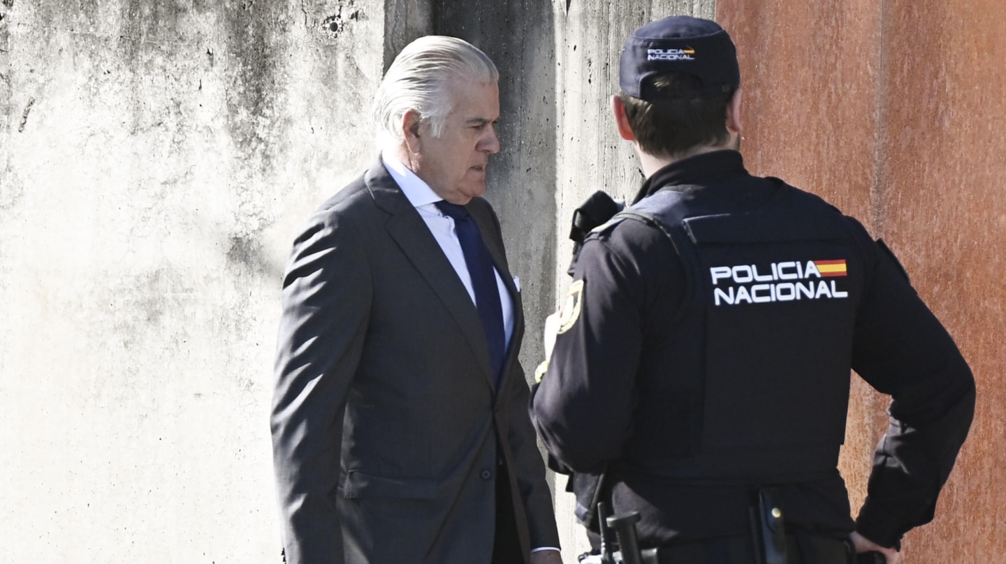 Bárcenas pagó 4.000 euros a otro preso para destruir "todos los audios" sobre Mariano Rajoy: "Cuando yo te dé la orden"