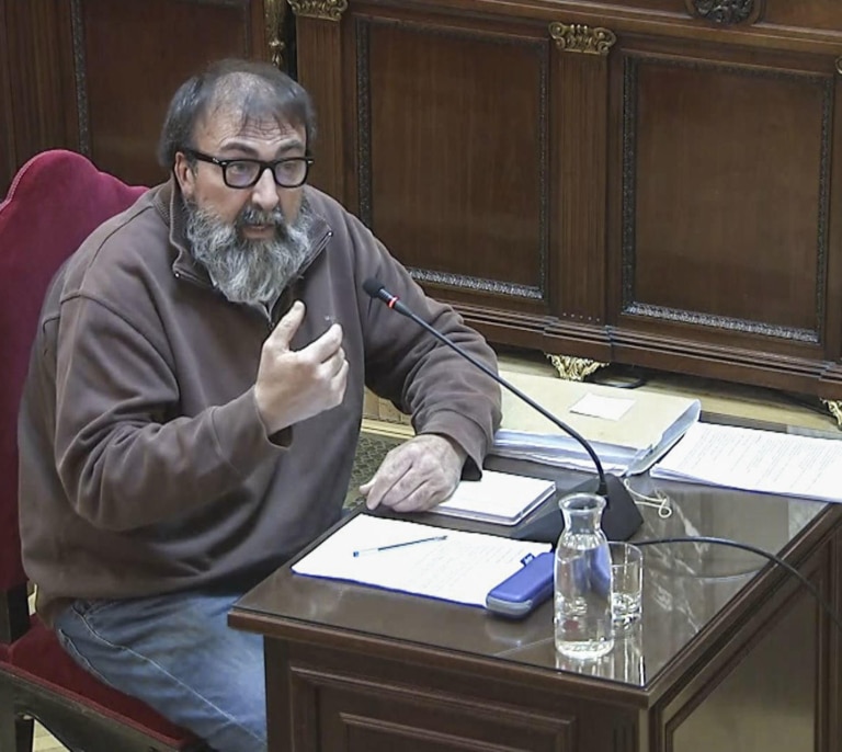 Un Koldo de manos temblorosas saca de quicio al fiscal Luzón en el Supremo: "No me había pasado en 35 años"