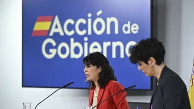 El Gobierno envía al Congreso el blindaje del aborto en la Constitución sin opciones de poder aprobarlo por el 'no' del PP