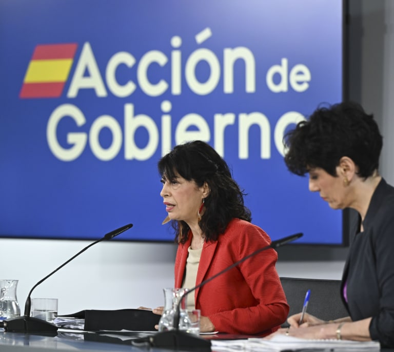 El Gobierno envía al Congreso el blindaje del aborto en la Constitución sin opciones de poder aprobarlo por el 'no' del PP