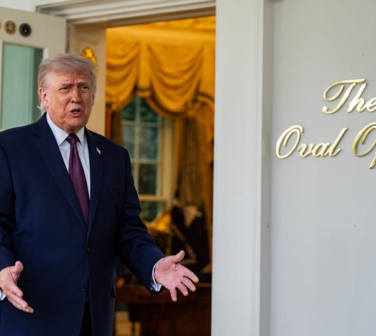 Trump afirma que Irán busca retomar negociaciones: "Quieren llegar a un acuerdo a toda costa"