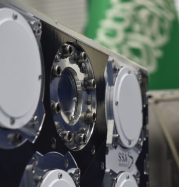 Arabia Saudí lanza el satélite ‘Shams’ en la misión Artemis II y [...]