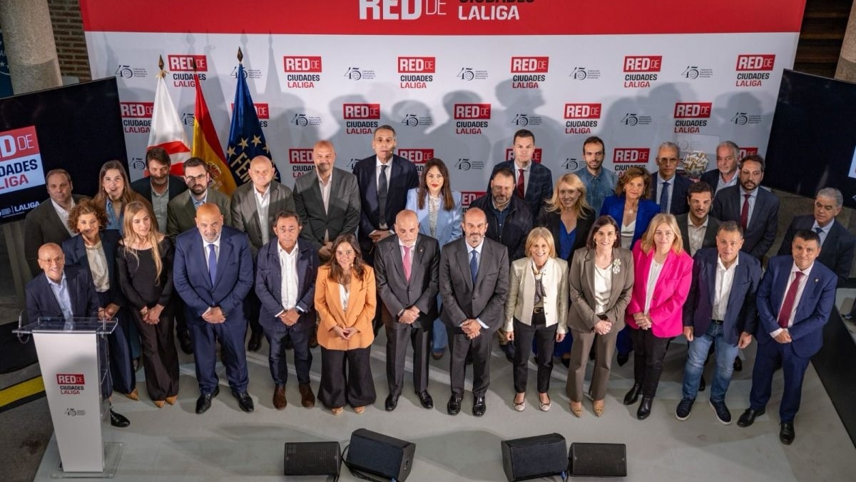 La FEMP y LALIGA lanzan una red de ciudades para combatir la violencia y el odio en el deporte