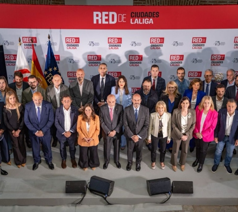 La FEMP y LALIGA lanzan una red de ciudades para combatir la violencia y el odio en el deporte