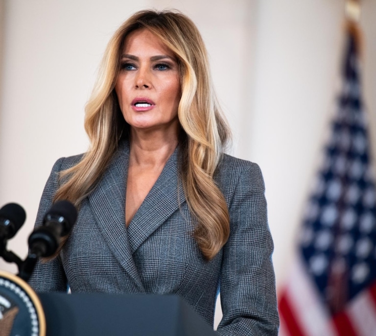 Melania Trump niega vínculos con Epstein y Ghislaine Maxwell: "Las mentiras que me vinculan con él deben terminar hoy"