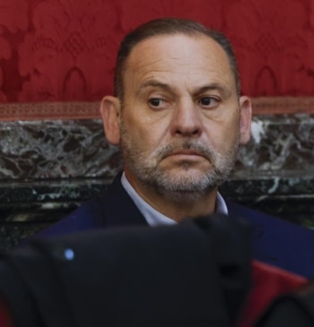 Armengol se desvincula de la compra de mascarillas y Torres defiende la [...]