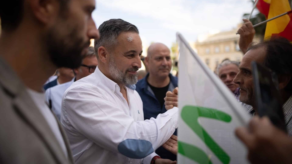 Las 'renuncias' de Vox en sus pactos con el PP para afianzar el voto protesta y obrero