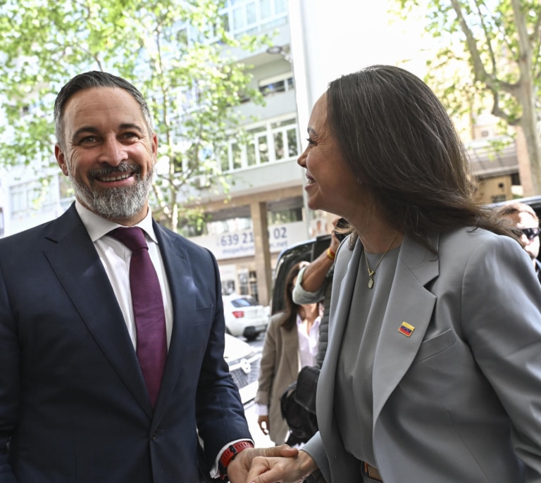 Vox, entre Dios y Trump: el enredo de sus alianzas internacionales