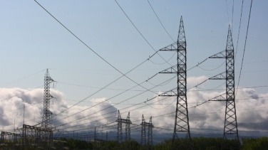 Invertir en la red eléctrica: una necesidad y un negocio cada vez más rentable para las energéticas