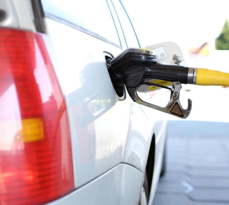 ¿Por qué sube y baja la gasolina? Claves del precio del carburante