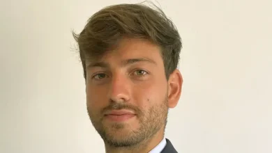 Andrés Millán, abogado experto en impuestos: "El mayor error es invertir en los productos que recomienda el gestor del banco"