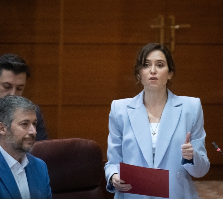 Ayuso a Vox: "No mientan, nadie deja atrás a un español, no es verdad. A Madrid se viene a ser uno más"