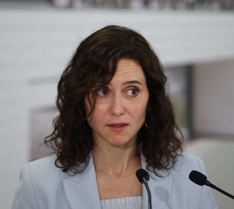 Pelea por el Guernica de Piccaso: Ayuso insiste en llamar "cateto" al presidente del País Vasco