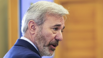 El PP incluirá la 'prioridad nacional' basada en el arraigo en Aragón y prevé un pacto con Vox "inminente"