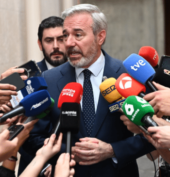 Azcón supedita la "prioridad nacional" del pacto con Vox a los informes [...]