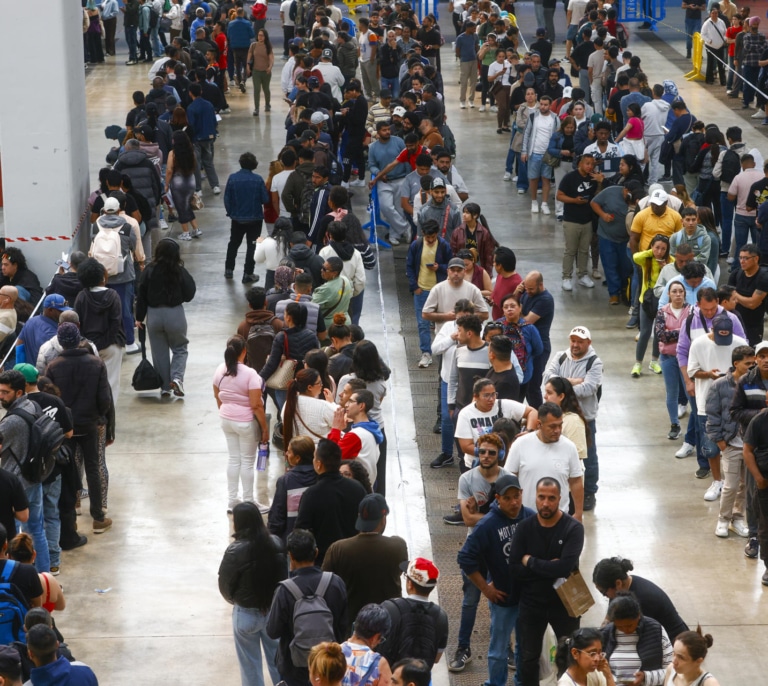 El Supremo descarta llevar a la justicia europea el proceso de regularización de migrantes del Gobierno