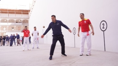 Figo, Cafú, Boris Becker, Nadia Comaneci y otras leyendas del deporte pelotean en el Beti Jai por los premios Laureus