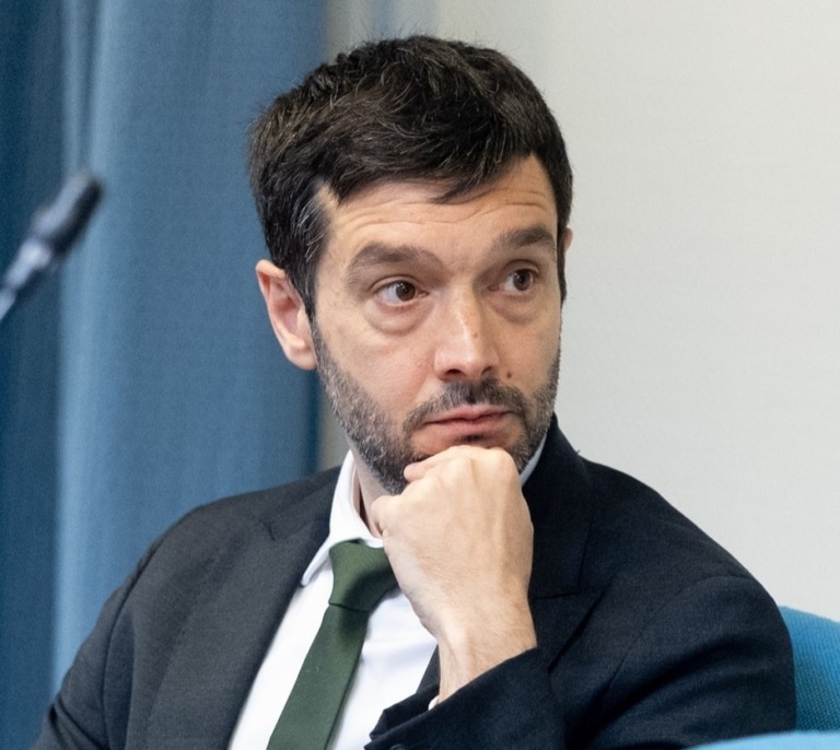 Alquiler Seguro tilda de "ideológica" la multa de 3,6 millones y exige una rectificación a Bustinduy