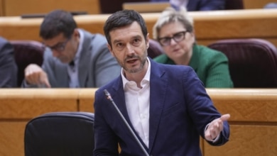 Bustinduy firma la multa multimillonaria a Alquiler Seguro y la compañía se defiende con sentencias judiciales