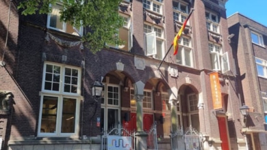 España morosa: por qué peligran las sedes del Cervantes y otros bienes del Estado en el extranjero