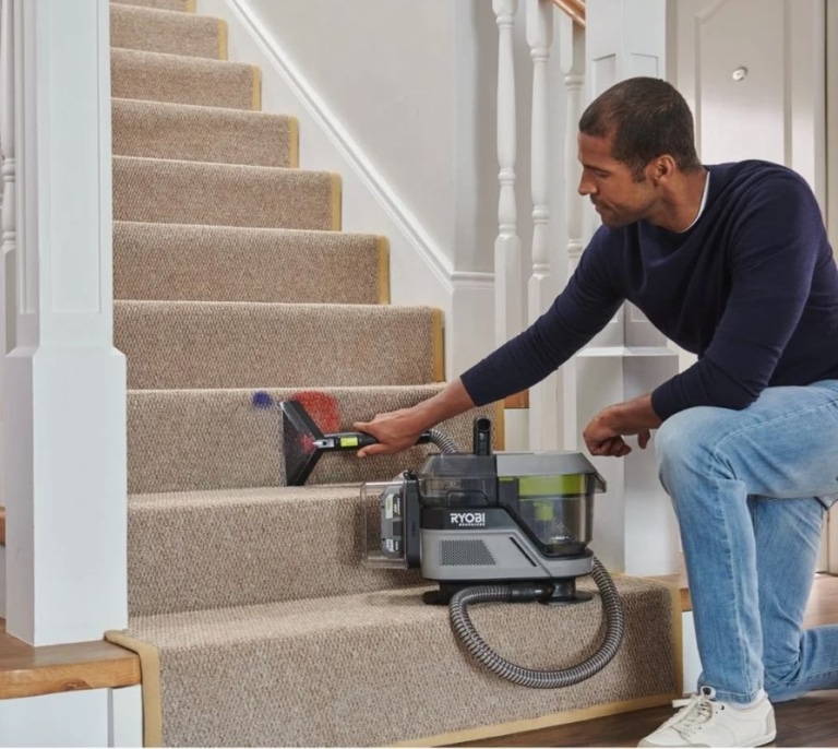 Comparativa de aspiradores limpiatapicerías de 2026: potencia, eficacia y precio