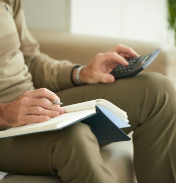 Cuándo se cobran las pensiones en abril de 2026