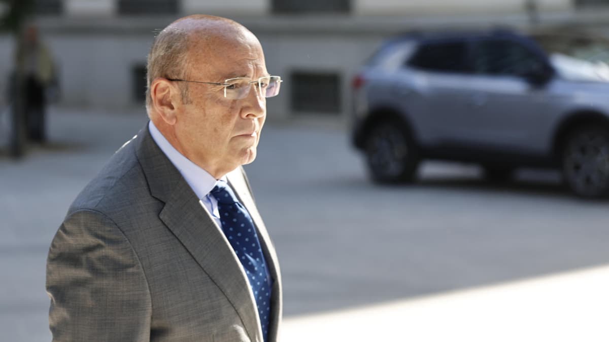 El coronel de la Guardia Civil Diego Pérez de los Cobos llega a la Audiencia Nacional.
