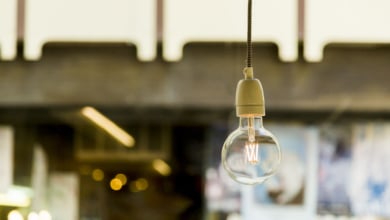 Precio de la luz hoy, 10 de abril de 2026: por qué días con precios similares tienen facturas distintas