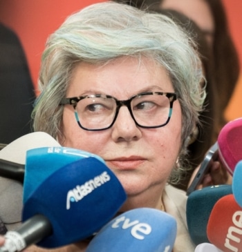 Dolores Vázquez reclama una indemnización tras recibir la medalla de Igualdad: "Es [...]