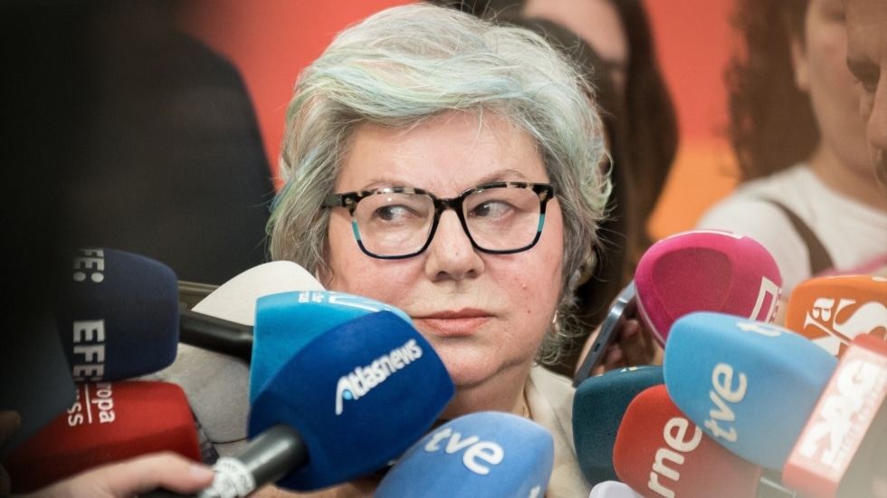 Dolores Vázquez reclama una indemnización tras recibir la medalla de Igualdad: "Es el Gobierno quien tiene que decidir"