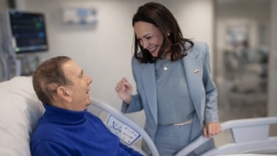 Edmundo González no podrá acompañar a María Corina en Madrid: "Llevo unos días hospitalizado"