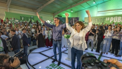 Sánchez desembarca en campaña con la regularización de inmigrantes y avisa de que Moreno privatiza la sanidad como Ayuso