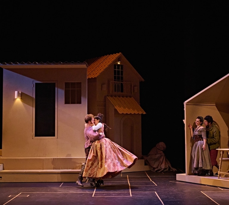 'El escondido y la tapada': ocultación y juego en el Siglo de Oro