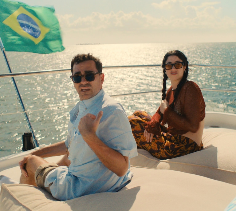 Ya puedes ver en Netflix 'Big Mistakes', la nueva comedia policíaca con Dan Levy