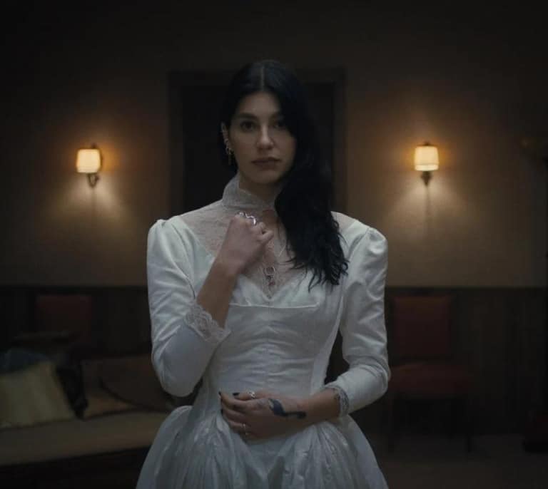 Final explicado de 'Algo terrible está a punto de suceder': ¿Por qué algunos invitados de la boda mueren y otros no?