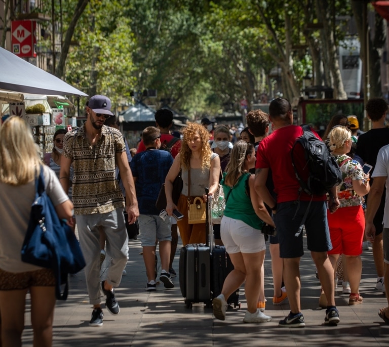 La estafa de un hotel de Barcelona que dejó tirados a un centenar de turistas por un ciberataque a Booking