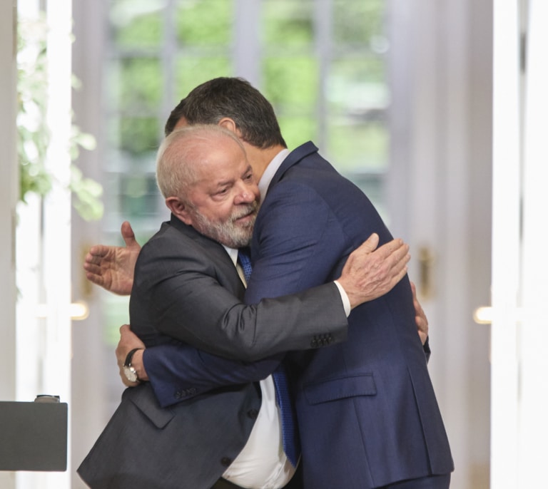 La cumbre de Sánchez y Lula marca el arranque de la 'gran asamblea' de la izquierda global en Barcelona