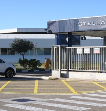Stellantis llama a revisión 77.500 vehículos en España por riesgo de incendio