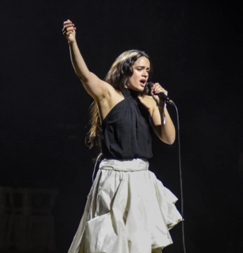 Rosalía completa 'LUX' publicando cuatro temas nuevos