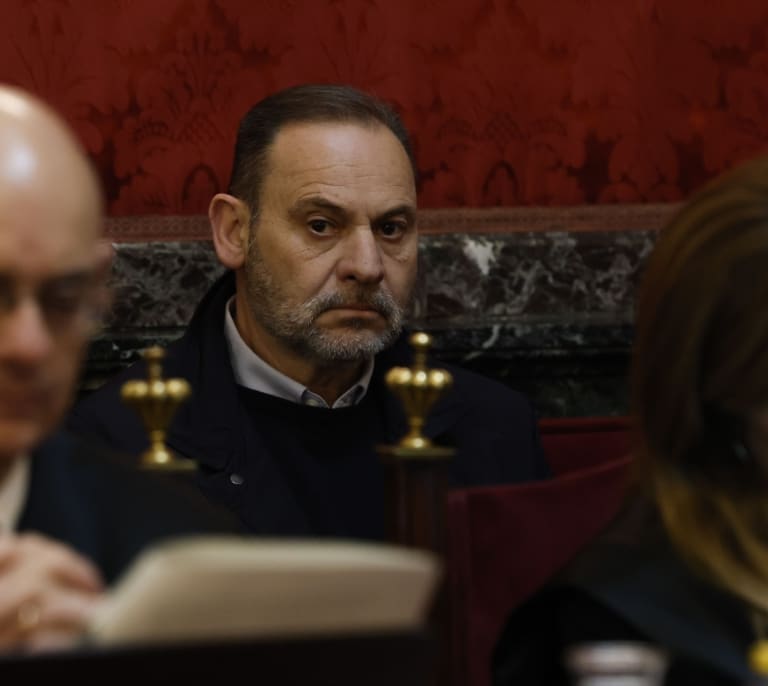 El hijo de Ábalos y Jessica Rodríguez abren el juicio del caso mascarillas en el Supremo