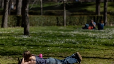España duerme poco, duerme peor y paga el precio en salud: “A largo plazo, aumenta el riesgo de enfermedades cardiovasculares”