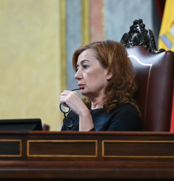 Armengol valora no repetir como candidata en Baleares para no poner en [...]