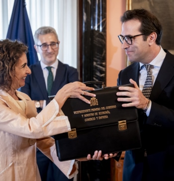 Cuerpo encabeza el desfile de ministros que viajarán a Andalucía para arropar [...]