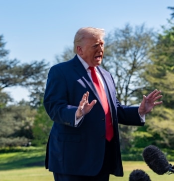 Trump recula y anuncia el envío de 5.000 soldados adicionales de EEUU [...]