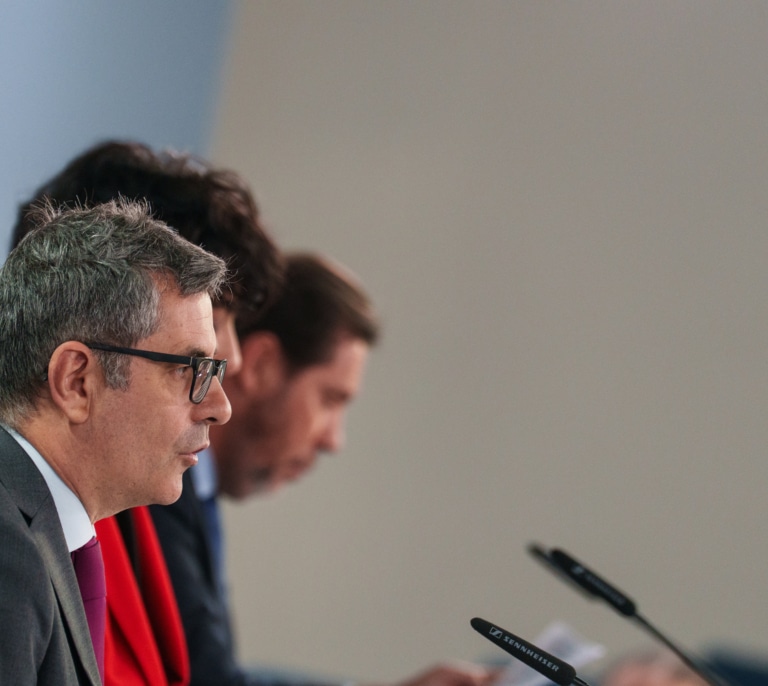 El Gobierno escala su confrontación con la instrucción de Peinado al CGPJ