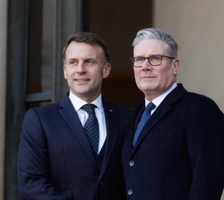 Macron y Starmer buscan desbloquear el estrecho de Ormuz en una reunión de países "no beligerantes"