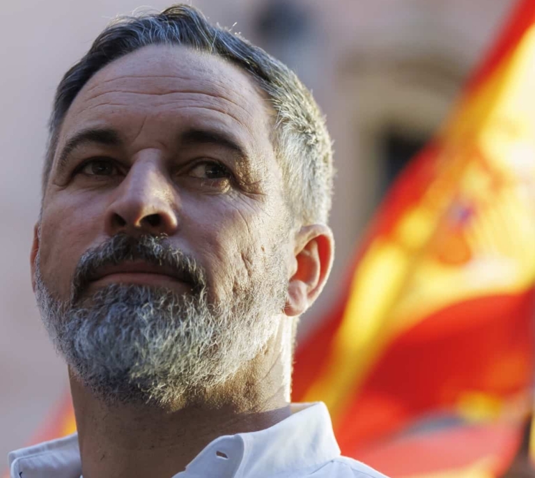 El precio del pacto de Gobierno en Extremadura: quién gana y en qué ceden Guardiola y Abascal