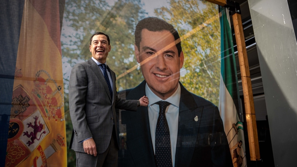 El presidente en funciones de la Junta de Andalucía y candidato del PP, Juanma Moreno