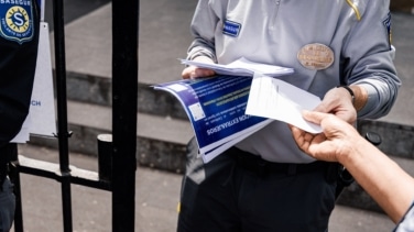 El Gobierno reconoce en pleno proceso de regularización que faltan funcionarios en las Oficinas de Extranjería