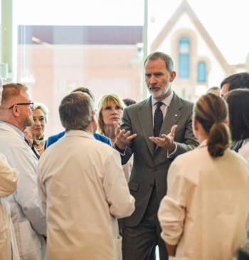 Felipe VI inaugura el CaixaResearch Institute: las mejores imágenes del centro pionero [...]